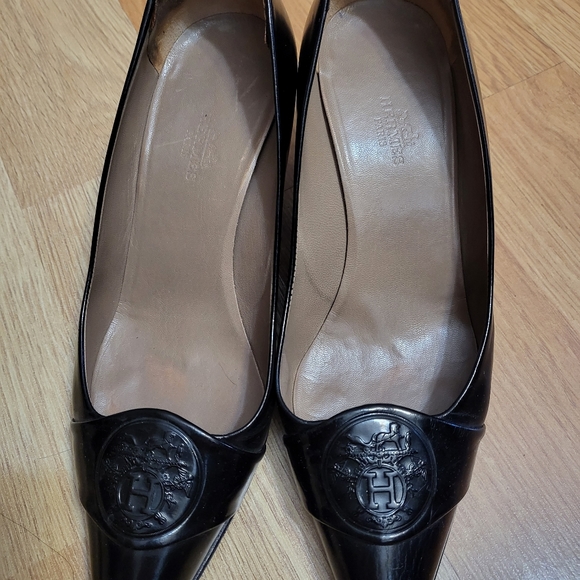Authentic hermes black leather pump shoes - Picture 3 of 5